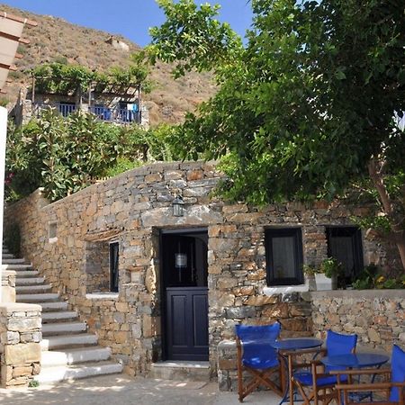 Levrossos Beach Apartments エクステリア 写真