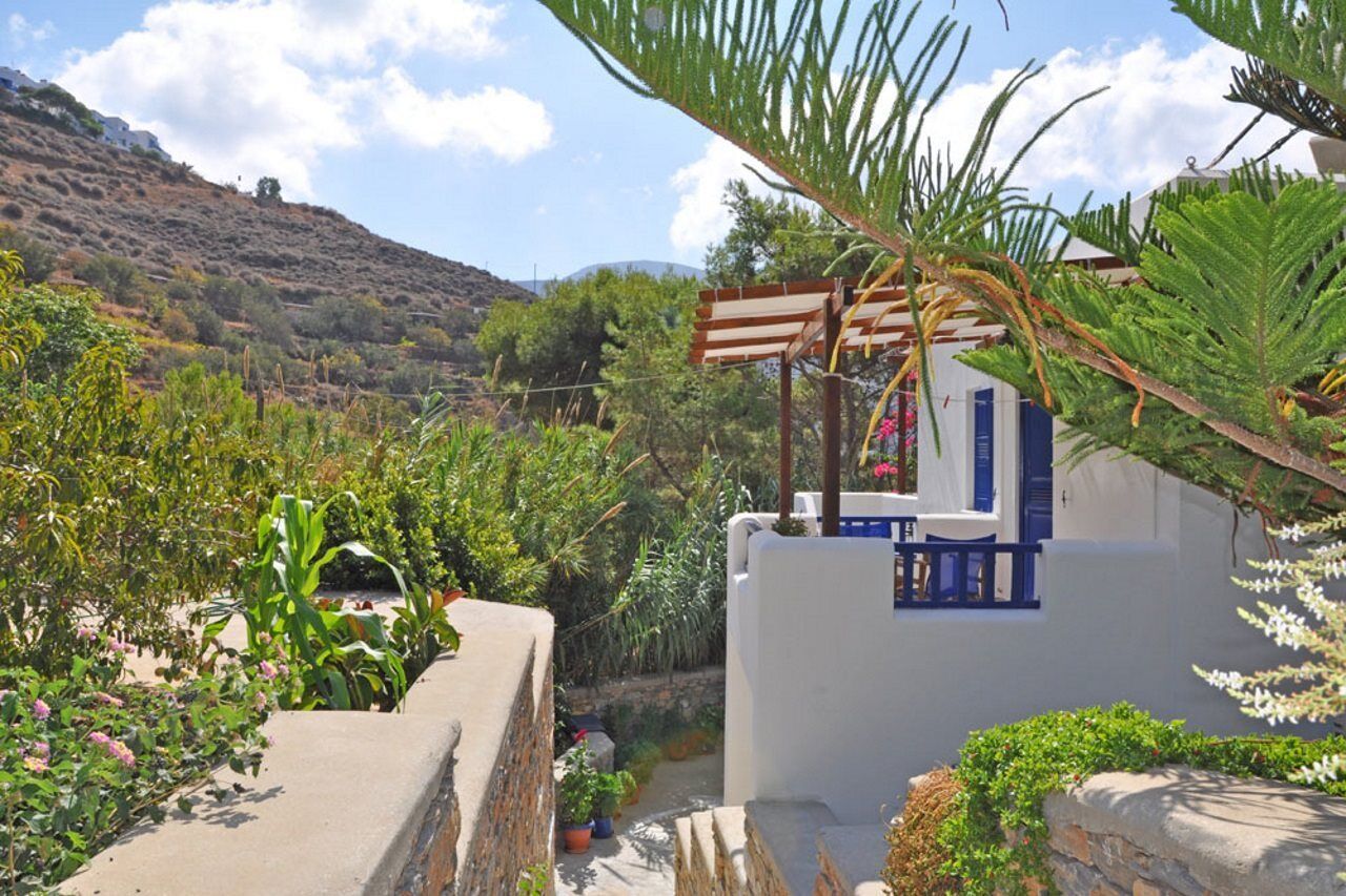Levrossos Beach Apartments エクステリア 写真